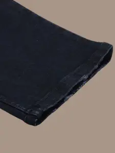 The Roadster Lifestyle Co Men Slim-Fit Mid-Rise Jeans