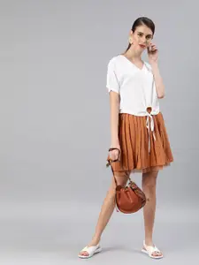 Sera Women Solid V-Neck Top