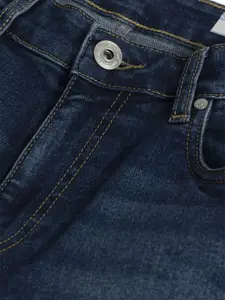 Snitch Men Narrow Skinny Fit Light Fade Stretchable Jeans