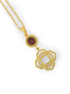 TOTAPARI Gold-Plated Carnelian Studded Sacral Chakra Pendant With Chain