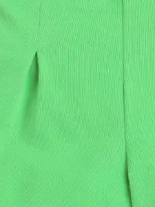 taffykids Girls Printed Sleeveless Tie Ups Detail Crop Top With Shorts