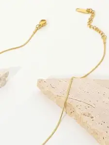 SUBHAGALANKAR Gold-Plated Heart-Shaped Pendant With Chain