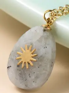 Just Lil Things Gold-Plated Teardrop Shaped Pendant With Chain