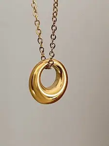 Just Lil Things Circular Pendant With Chain