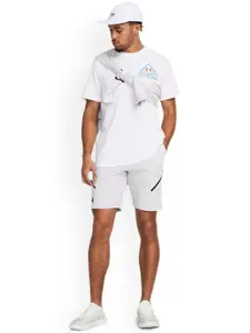 UNDER ARMOUR UA Unstoppable Cargo Mid Rise Shorts