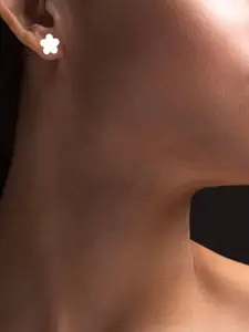 Sangria 925 Sterling Silver Floral Shaped Stud Earrings