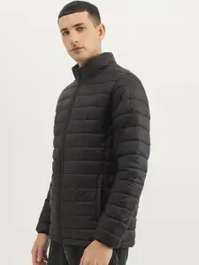 United Colors of Benetton Men Mock Collar Solid Casual Puffer Jacket