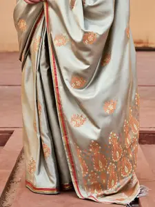 DEVATITHI Floral Satin Saree