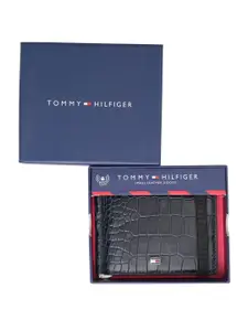 Tommy Hilfiger Men Textured RFID Leather Money Clip
