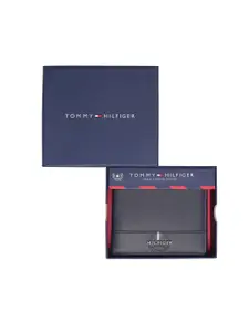 Tommy Hilfiger Men Leather Two Fold Wallet