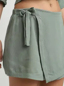 FOREVER 21Textured Mini Skorts