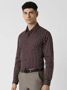 Van Heusen Men Spread Collar Striped Cotton Party Shirt