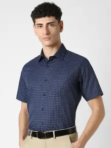 Van Heusen Men Spread Collar Micro Ditsy Printed Cotton Formal Shirt