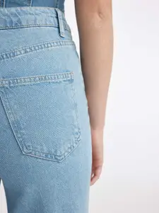 DeFacto Women High-Rise Regular Fit Light Fade Ripped Jeans