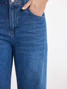 DeFacto Women Straight Fit High Rise Cotton Jeans