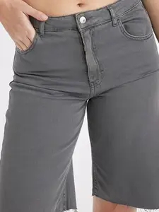 DeFacto Women Slim Fit Denim Shorts