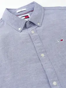 Tommy Hilfiger Men Slim Fit Button-Down Collar Casual Shirt