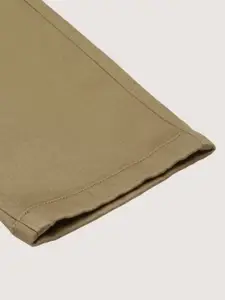 The Roadster Lifestyle Co Cotton Mid-Rise Regular Fit Regular Trousers