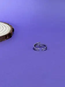 The Jewellery Tale Silver Plated Artificial Stones Studded Finger Ring