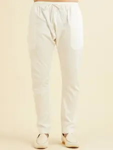 Manyavar Embroidered Straight Chikankari Kurta with Pyjamas