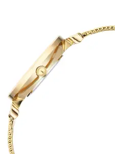 Fastrack Women Bracelet Style Straps Analogue Watch FV60039YM01