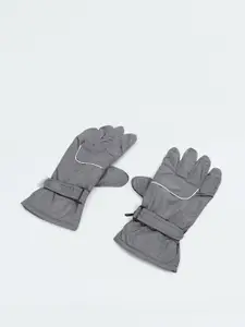 max Men Solid Riding Gloves