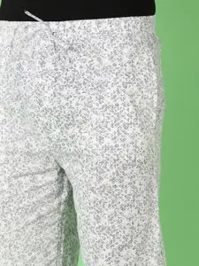 V-Mart Men Printed Three Quarter Cotton Shorts