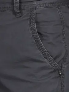 t-base Men Regular Fit Mid-Rise Cotton Cargos Trousers