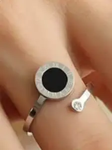 YU FASHIONS Sliver-Plated Stainless Steel Rhinestone Studded Adjustable Finger Ring