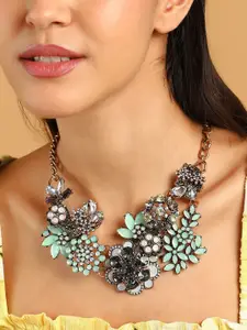 SOHI Gold-Plated Necklace