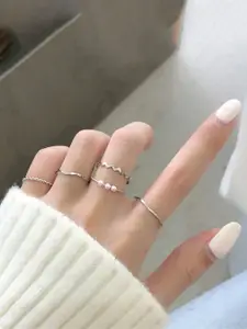 YU FASHIONS Pack Of 5 Sliver-Plated Minimal Pearl Studded Ring
