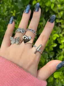 YU FASHIONS Set Of 5 Heart Butterfly Sword Laughing Mask face Silver-Pleated Finger Ring