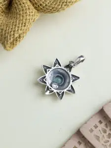 Shyle 925 Sterling Silver Floral Pendant With Chain