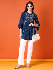 V-Mart Women Thread Work Pure Cotton Kurti