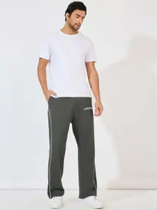 Styli Men Oversized Fit Open Hem Jogger with Minimal Print and Contrast Piping