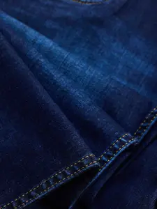 Snitch Men Narrow Skinny Fit Light Fade Stretchable Jeans