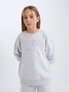 DeFacto Girls Self Design Round Neck Pullover