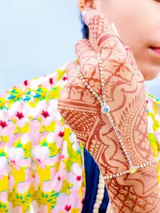 VAMA Women Crystals Handcrafted Rose Gold-Plated Armlet Bracelet