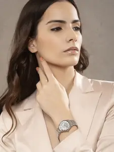 pierre cardin Women Dial & Stainless Steel Straps Analogue Watch CRV.0005