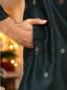 TATTVA Men Thread Work Kurta