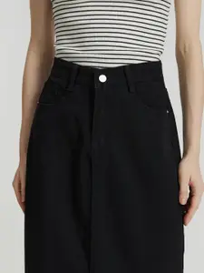 Kotty Straight Midi Skirts