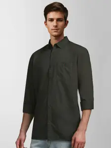 Louis Philippe Jeans Men Spread Collar Solid Cotton Casual Shirt