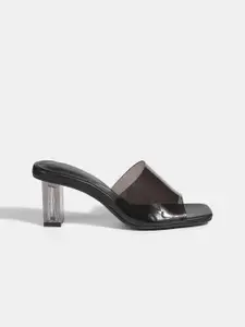 LEMON & PEPPER Women Black Party Block Sandals