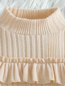 INCLUD Girls Checked T-shirt with Skirt