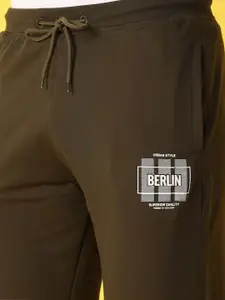 V-Mart Men Printed Mid-Rise Joggers