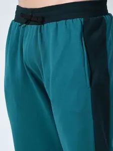 BAESD Men Pack Of 3 Relaxed Fit Mid- Rise Joggers