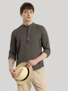 Snitch Men Smart Band Collar Solid Slim Fit Casual Shirt