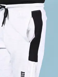 V-Mart Boys Mid-Rise Regular Fit Shorts