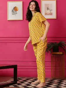 Clovia Women Floral Print Night suit