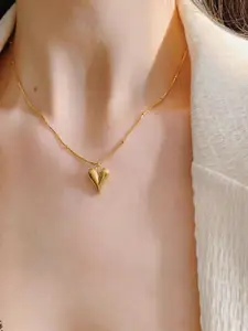 DressBerry Stainless Steel Gold-Plated Love Heart Shaped Pendant With Chain